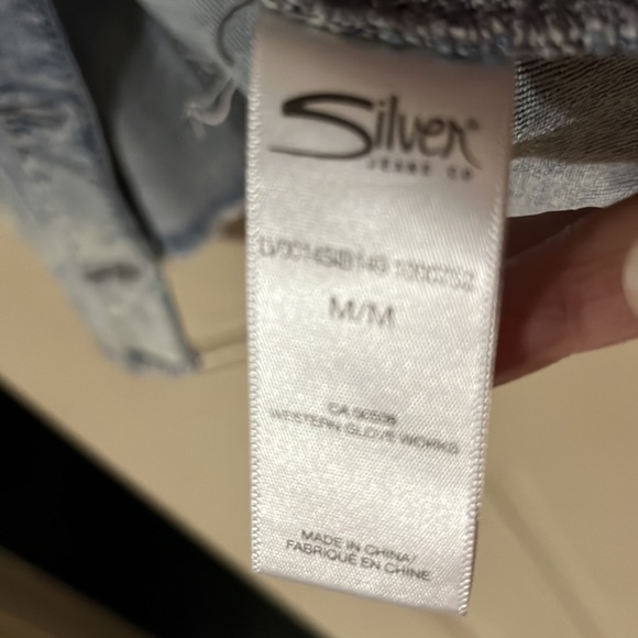 Silver Jeans Co. Vest distressed style - Picture 4 of 5